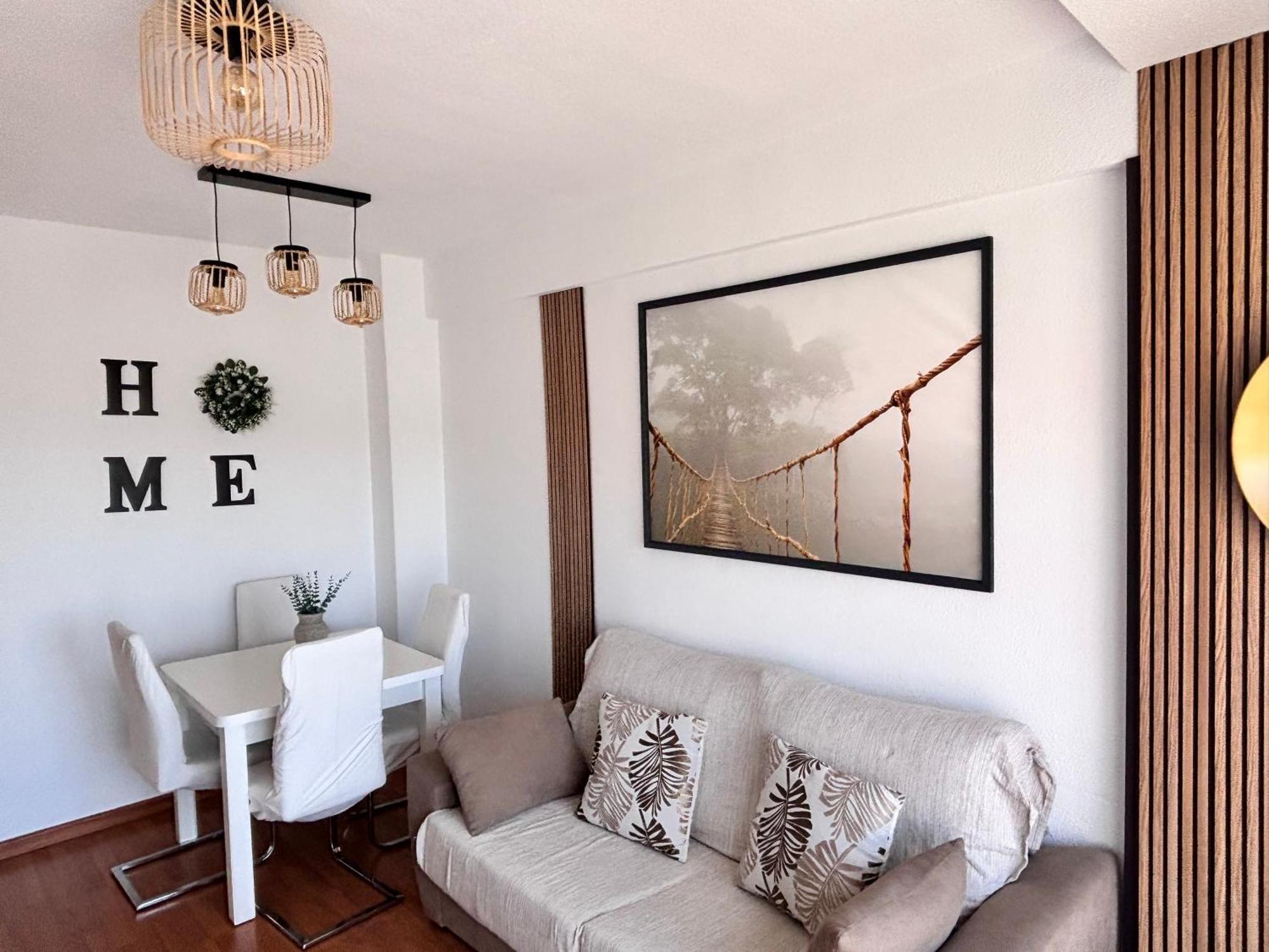 Apartamento Primera Linea De Playa Paseo Maritimo Perla 5 Фуeнхирола Екстериор снимка